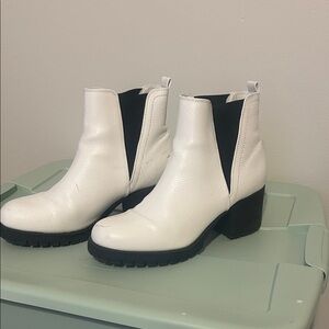 White MIA Chelsea Boots - size 11